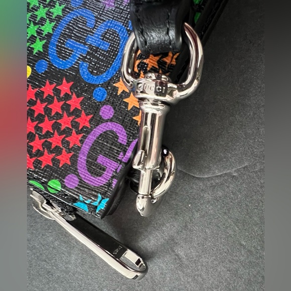 Gucci Pyschedelic Pouch - Picture 3 of 10